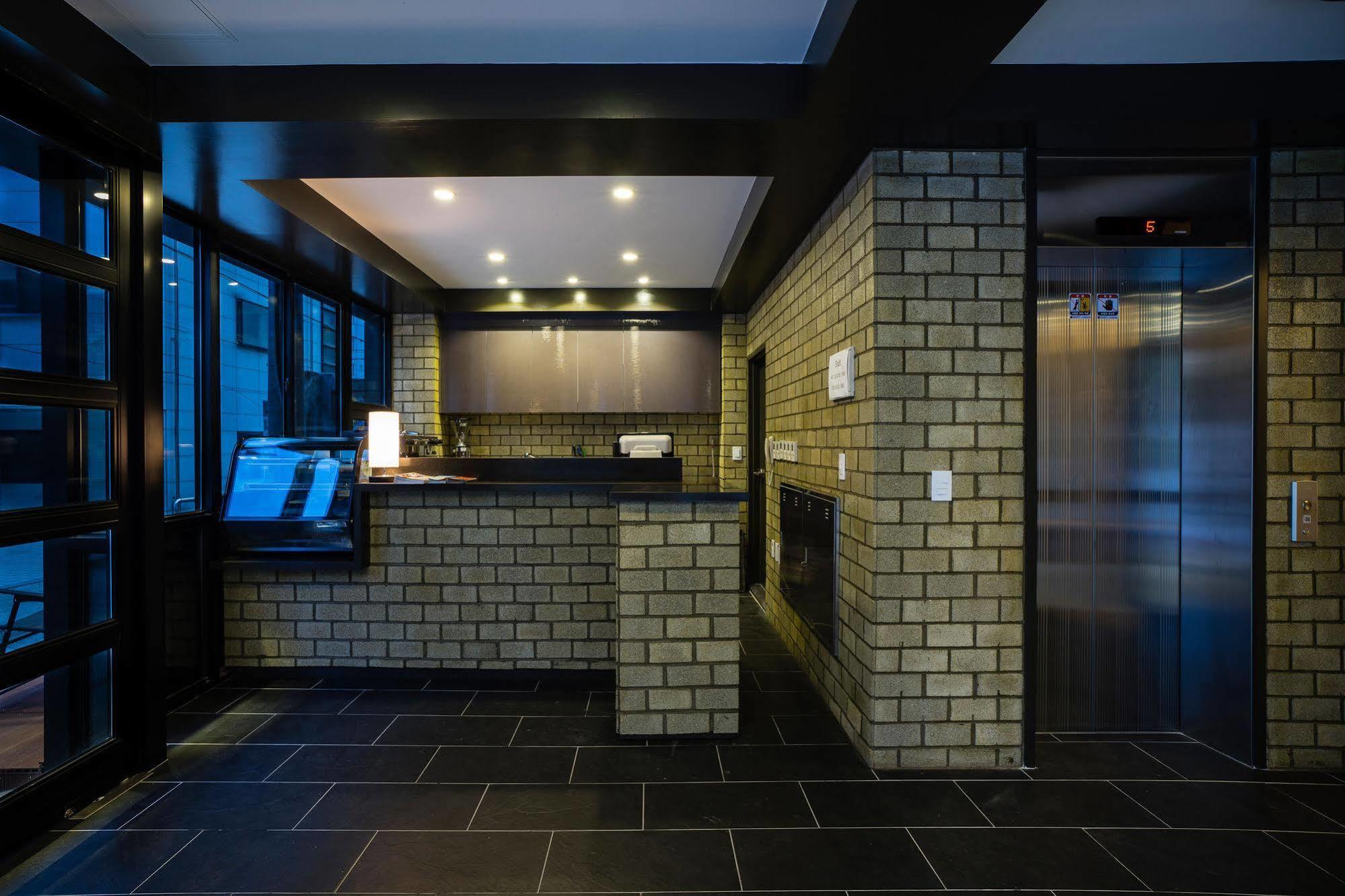 Park Avenue Hostel Szöul Kültér fotó